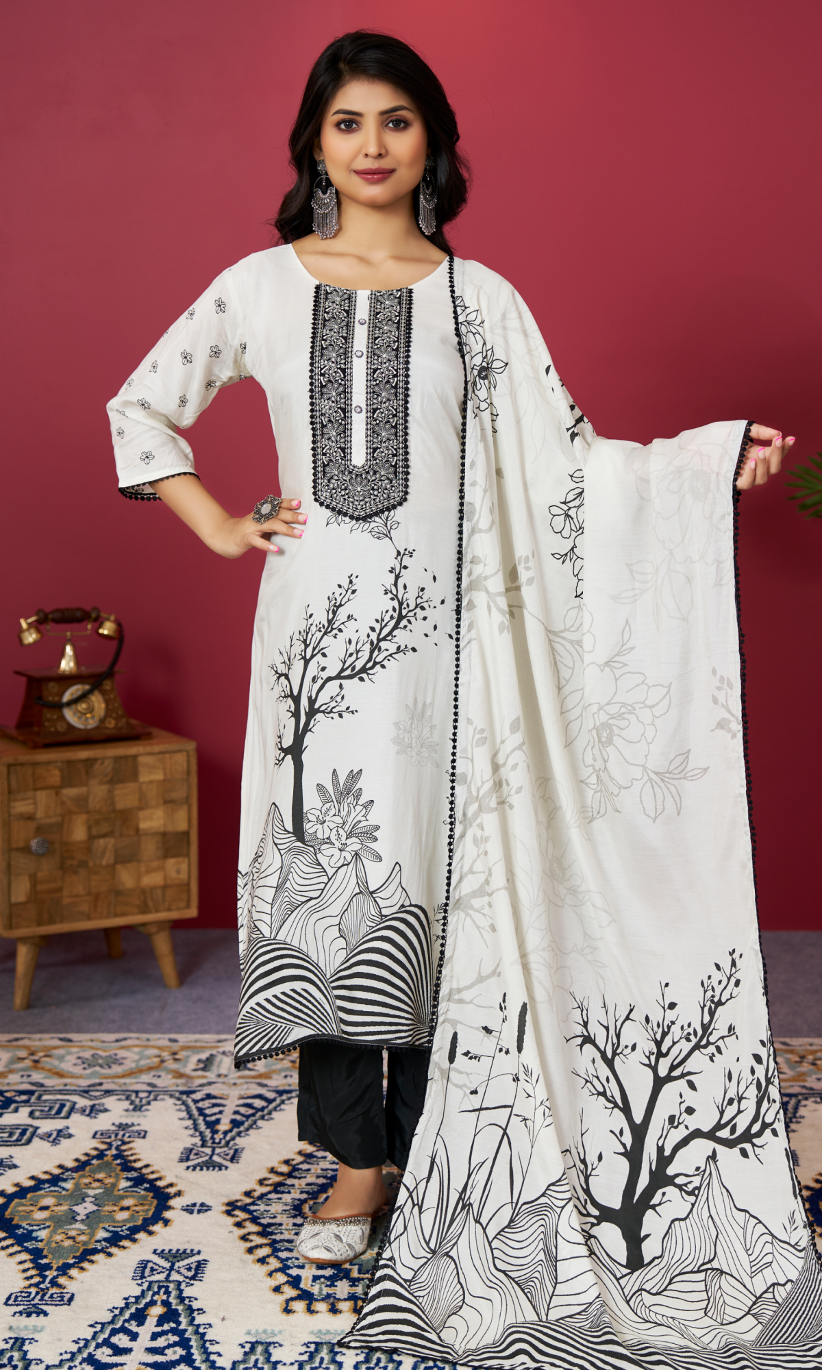 Cream Semi Cotton Embroidered Salwar Suit