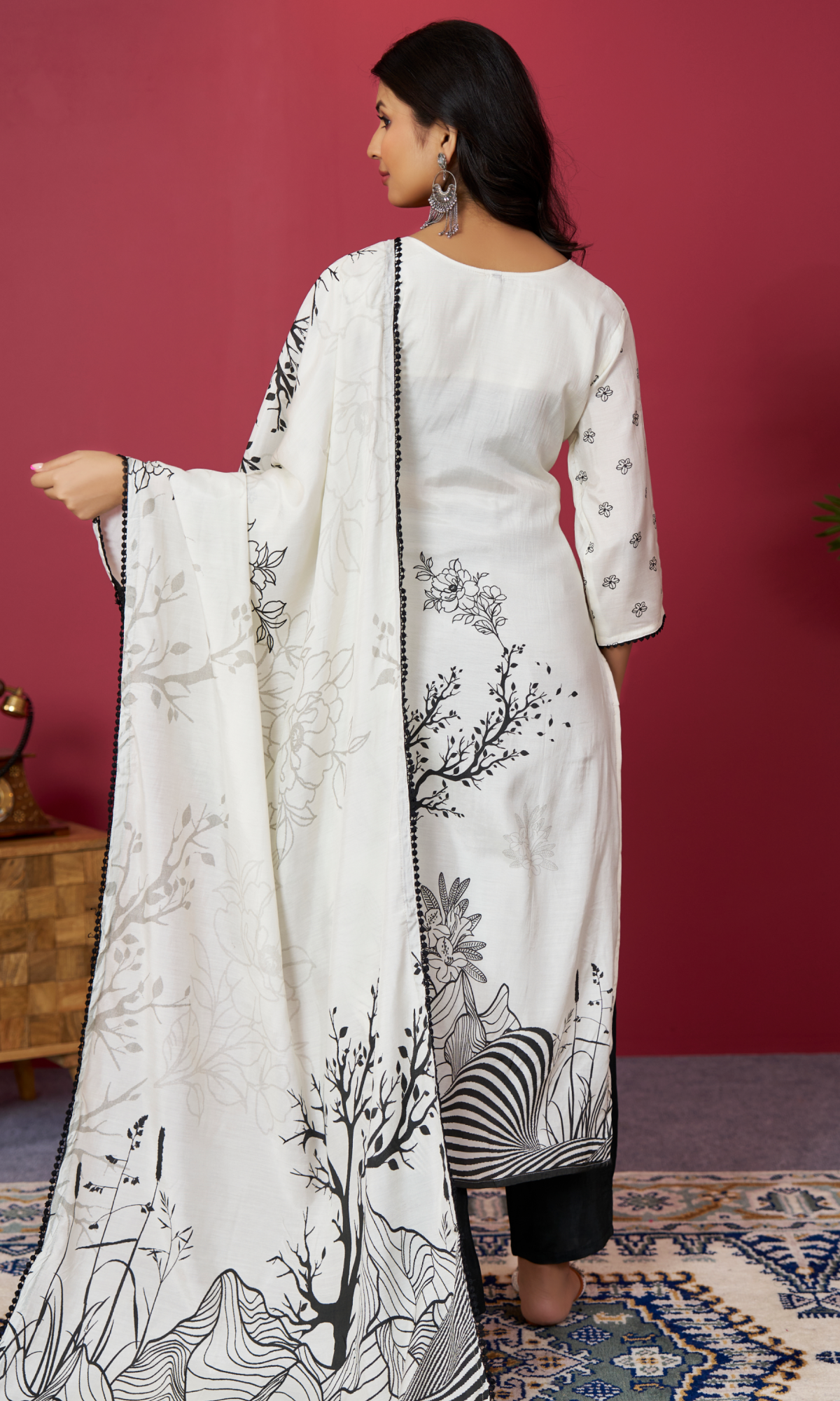 Cream Semi Cotton Embroidered Salwar Suit