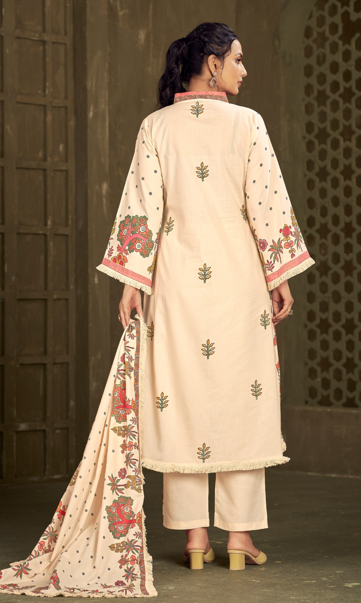 Cream Semi Cotton Floral Printed Salwar Suit