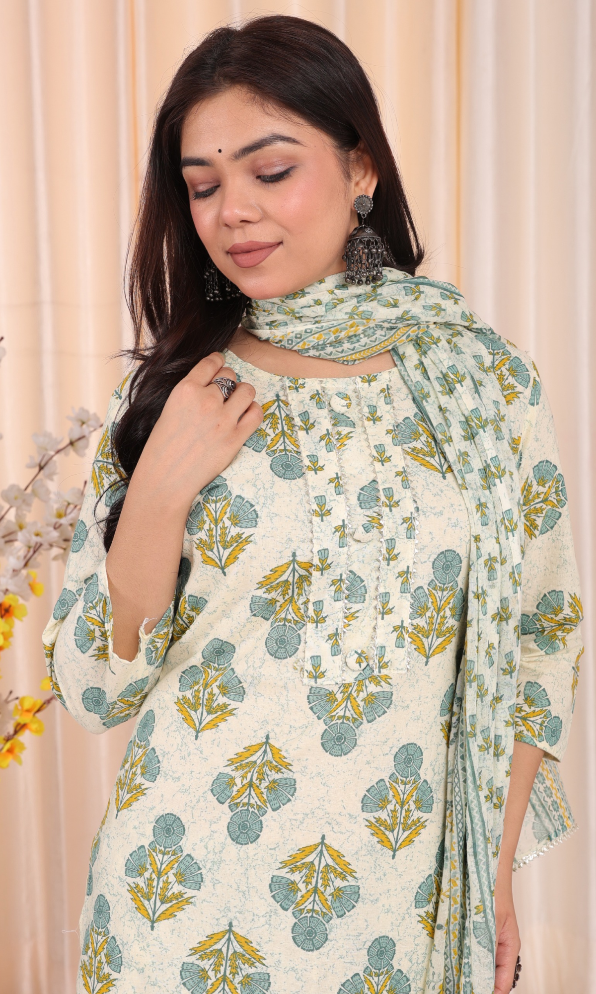 Cream Semi Cotton Floral Printed Salwar Suit