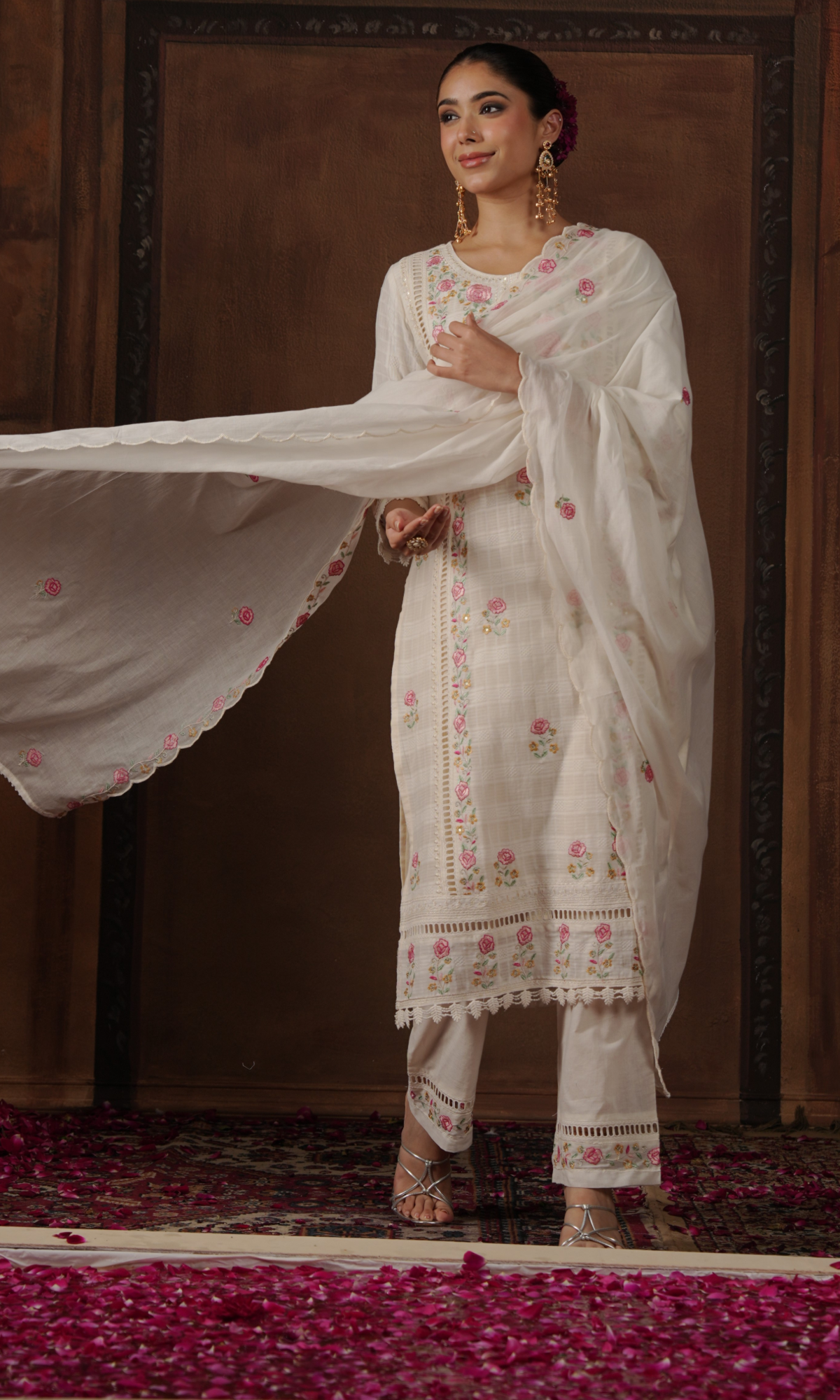Ivory Rose Embroidered Kurta Set