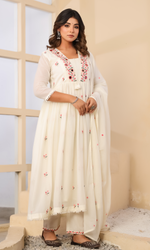 Ivory Grace Floral Kurta Set